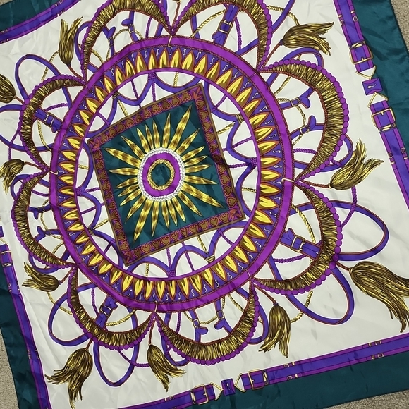 Purple green gold head scarf wrap table top cover old world vibes - Picture 3 of 4